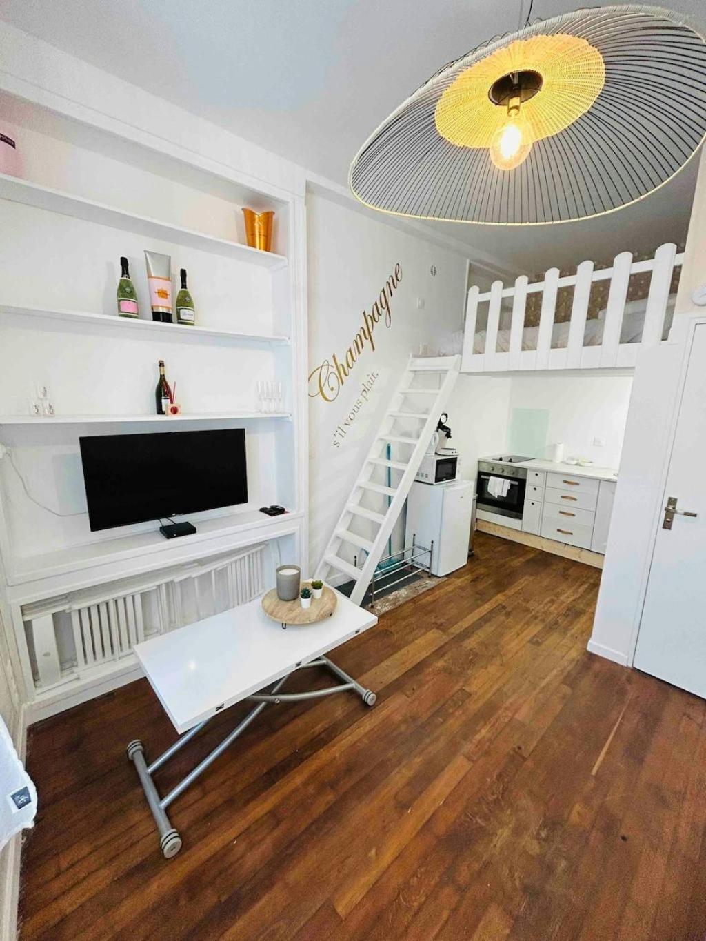 Le Champagne Coquebert Centre-Ville Reims Ngoại thất bức ảnh